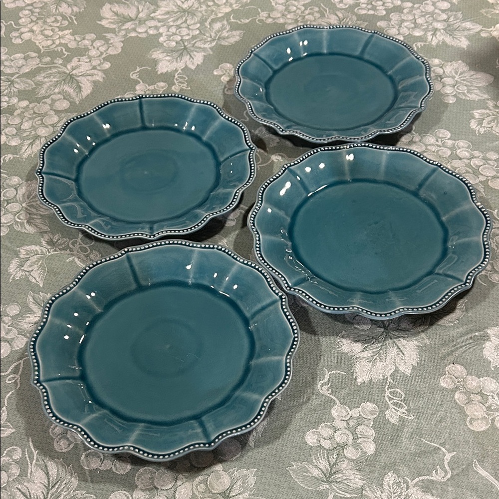 The Pioneer Woman 10” Teal Dinner Plate Set of 4 (Two Sets Available)